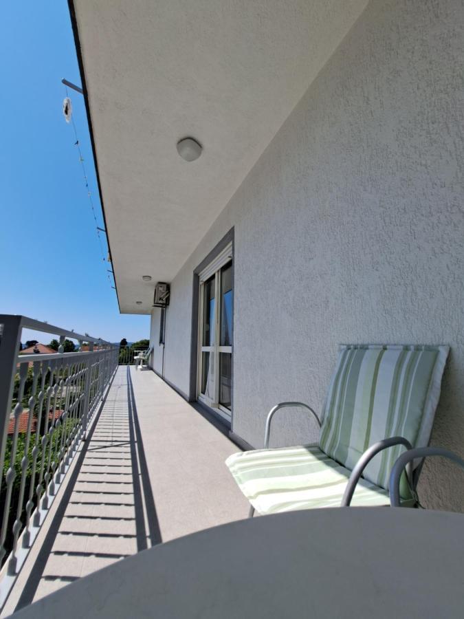 Guesthouse Varnica Kaštel Lukšić Exterior foto
